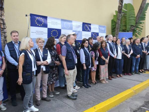 La jefa adjunta de la misión, Tania Marques, dijo que estos observadores se integrarán de inmediato a las tareas de campo que realizan los equipos de largo plazo, quienes han estado desplegados en los diferentes departamentos desde finales de octubre.