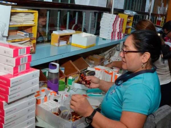 Las autoridades de Salud aseguran que no habrá desabastecimiento de medicamentos en los hospitales del país.