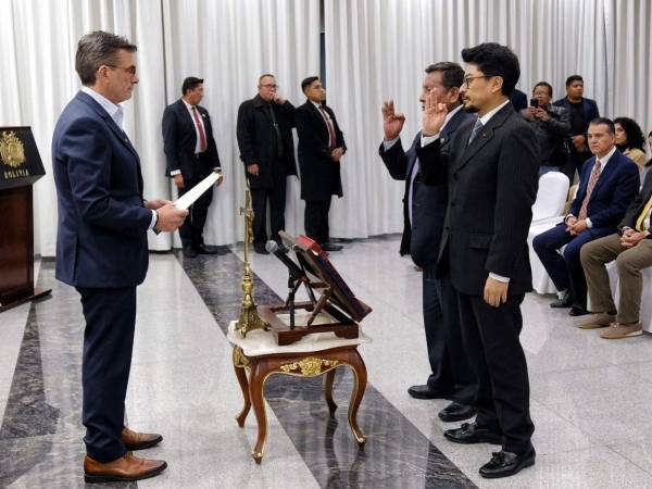 El mandatario, que este 8 de agosto cumplirá nueve meses de Gobierno, aseguró que estos ajustes marcan la conclusión de un tiempo de transición y el inicio de las transformaciones profundas.