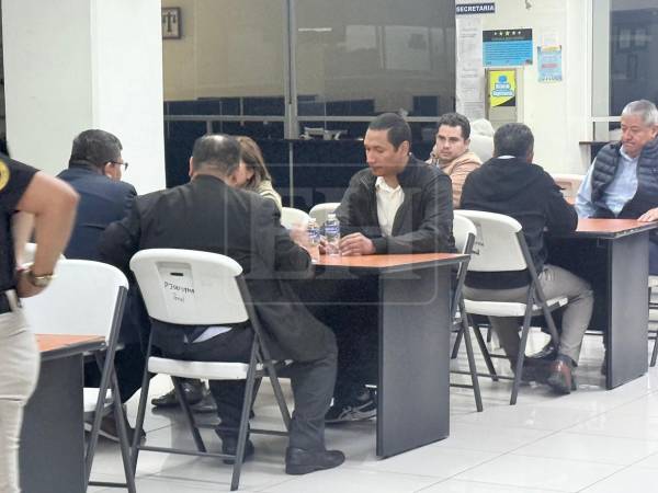 Entre los detenidos hay varios actuales empleados del BCH que tiene cargos gerenciales.