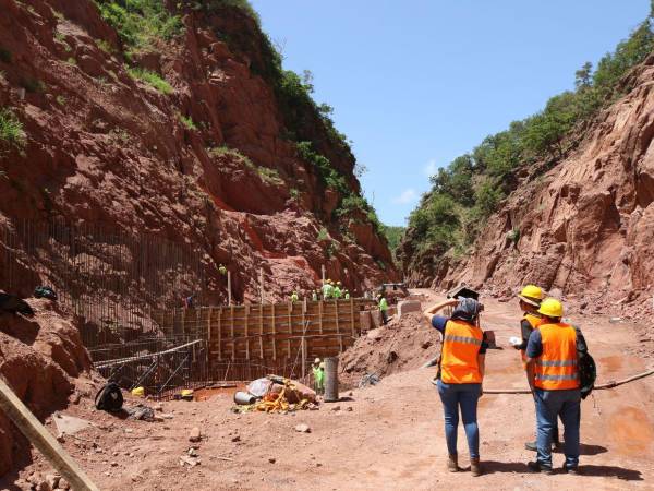 La alcaldía del Distrito Central dará a conocer este lunes un balance de obras viales, limpieza y proyectos impulsados en mes y medio de gestión. Y es ntre los proyectos está la reactivación de la represa San José y el túnel Florencia que estaban paralizados.