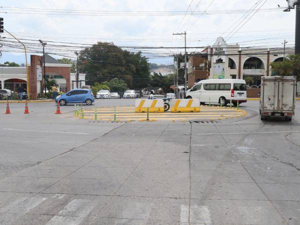 El proyecto también se enmarca en la necesidad de reordenar la salida al sur, uno de las vias más conflictivos de la capital por el alto flujo de vehículos que circulan diariamente hacia y desde las colonias periféricas.