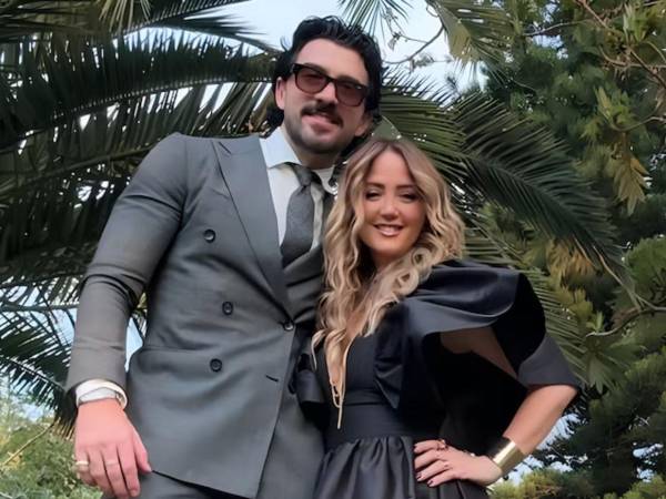 Recientemente se confirmó la relación de Andrea Legarreta con Luis Carlos Origel, luego de varios meses en los que la conductora optó por no hacer pública su situación sentimental.