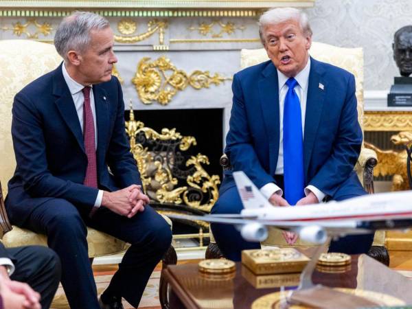 El primer ministro canadiense, Mark Carney, y el presidente estadounidense, Donald Trump.