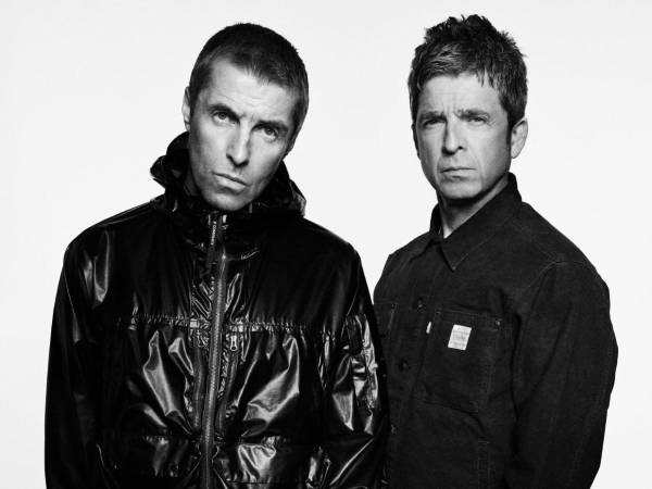 Wonderwall salió a la luz el 30 de octubre de 1995 como sencillo del segundo álbum de Oasis (What's the Story) Morning Glory? y es, indudablemente, uno de los mayores éxitos de la banda.