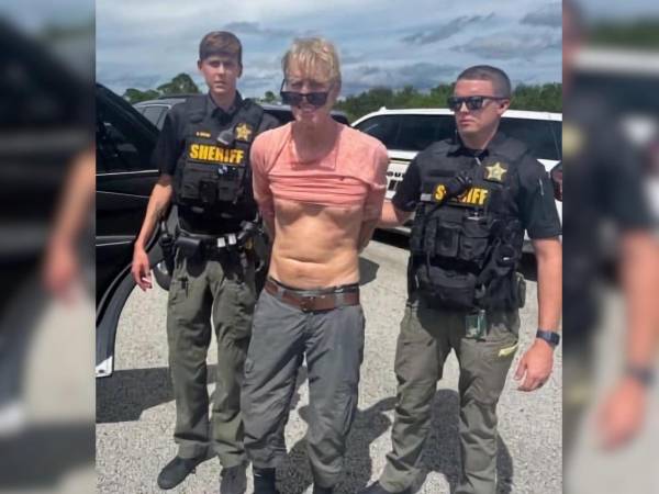 El hombre, un trabajador de la construcción de 59 años de Carolina del Norte, se declaró en septiembre de 2024 no culpable de los cinco cargos que afronta.