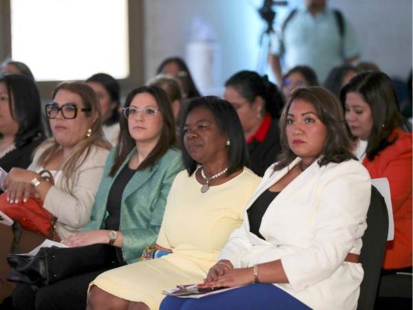 Hoy las mujeres apenas lideran alrededor del 7 % de los gobiernos municipales del país.