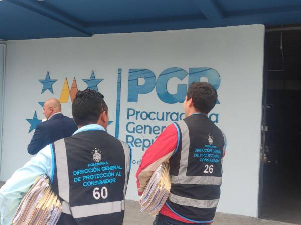 Enrique Santos Cabrera indicó que los negocios incumplieron descuentos a adultos mayores, insalubridad y venta de productos vencidos.