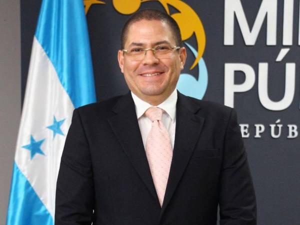 El fiscal interino Marcio Cabañas restableció la autoridad de la Dirección General de Fiscalía.