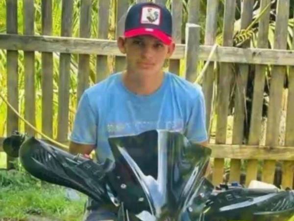 Fotografía en vida de Isaí Emmanuel Alvarado Flores, de 17 años de edad.