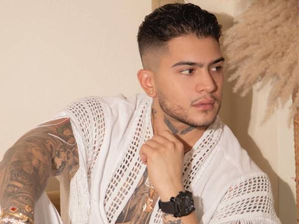 Este domingo -21 de septiembre- el presidente de Colombia, Gustavo Petro, solicitó ayuda a la mandataria, Claudia Sheinbaum, para encontrar con vida al cantante urbano B King, quien fue reportado como desaparecido en México, junto a otro artista colombiano. ¿Quién es y qué se sabe del caso? Aquí los detalles.