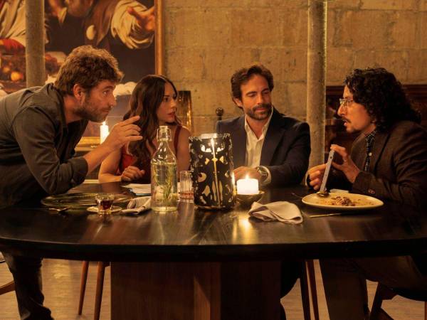 Zuria Vega y Michel Brown protagonizan la nueva serie de Netflix.