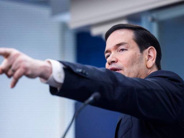 Rubio afirmó este martes que la ley, aprobada en 1973 durante la guerra de Vietnam, es totalmente inconstitucional, una postura que han adoptado presidentes anteriores de ambos partidos.