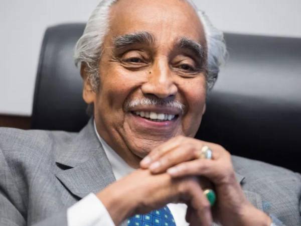 Charlie Rangel, excongresista de Harlem, murió a los 94 años, según confirmó la NBC este lunes.