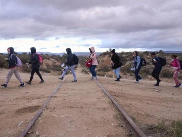 La multa se aplica para las personas mayores de 14 años que cruzan la frontera de los Estados Unidos de forma ilegal.