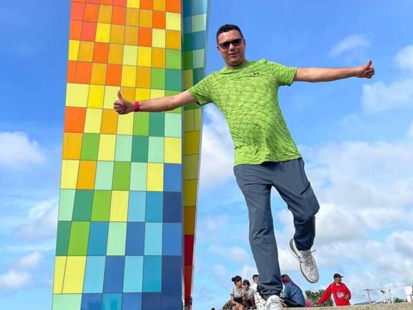 El trágico accidente de tránsito ocurrido la noche del martes en la comunidad de Las Flores, Santa Cruz de Yojoa, acabó con la vida del ingeniero agrónomo Miguel Venancio Madrid Raudales, originario de Taulabé, Comayagua.
