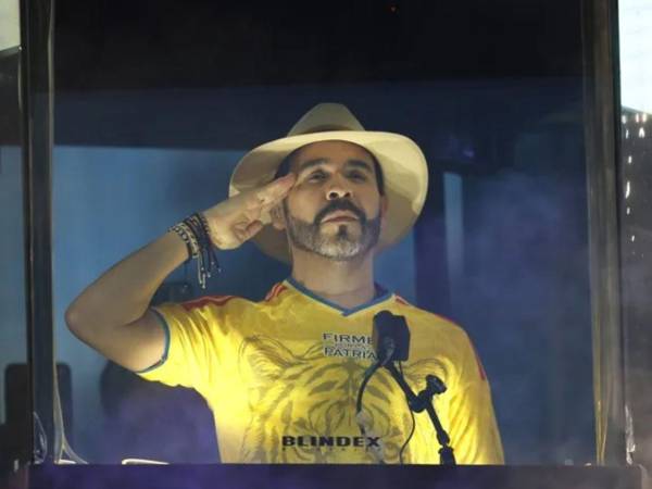 Según el conteo preliminar, con el 99,91 % de las mesas contabilizadas, De la Espriella, del movimiento Defensores de la Patria, suma 12,950,642 votos.
