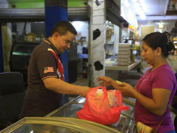 Durante la temporada de verano, el consumo de mariscos se incrementa.