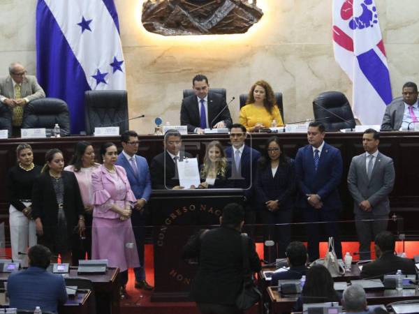 La comisión presentó ante el pleno el informe tras tres días de reuniones.