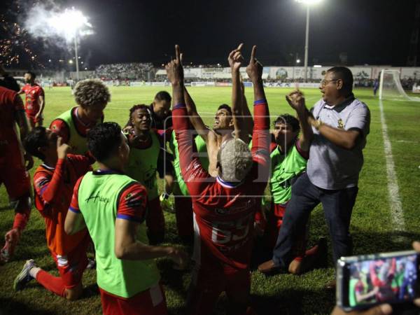 El argentino Nahuel Molina estableció el 2-1 para Estrella Roja.