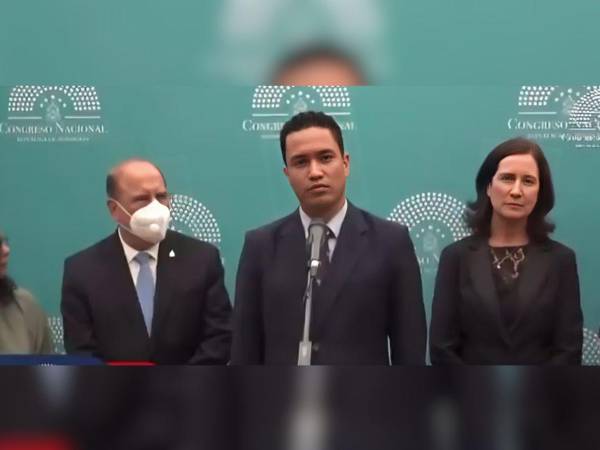 La comisión de la Ley de Justicia Tributaria hicieron el llamado al Congreso Nacional.