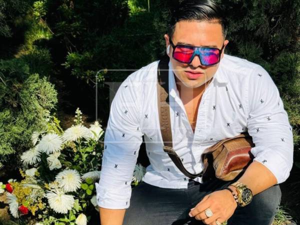 Óscar Botto, alias El Pollo, fue asesinado esta mañana junto a otras tres personas que serían sus guardaespaldas. Se conoció que el objetivo del ataque era únicamente él, debido a supuestos vínculos con la distribución de drogas. Esto es lo que se sabe sobre el caso.