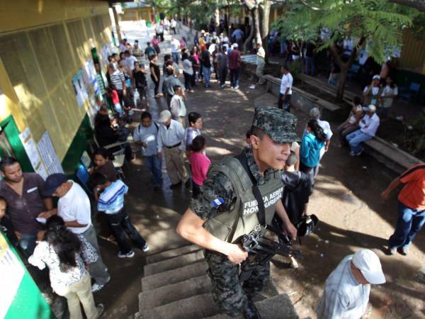 La población debe saber la importancia de su voto y dárselo a quien considere más correcto, pidieron analistas.