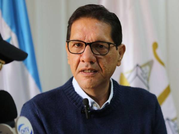 Flores Urrutia, explicó que la Ley Electoral concede tres días posteriores a la declaratoria para que partidos o apoderados legales presenten recursos si consideran que sus derechos fueron vulnerados.