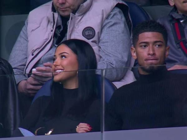El jugador del Real Madrid, Jude Bellingham, llegó con su novia para presenciar el partido de Real Madrid vs Girona.