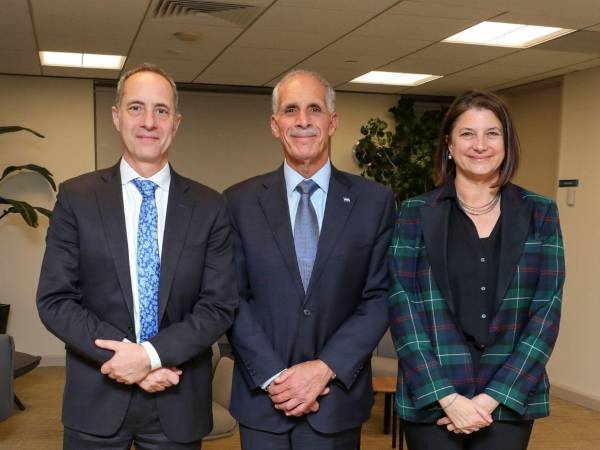 El presidente electo, Nasry Asfura, llegó a Washington D.C. con una ruta clara: reactivar la maquinaria económica y política en Honduras. El mandatario realizó una visita de alto perfil a la sede del Banco Interamericano de Desarrollo (BID) este miércoles 14 de enero.