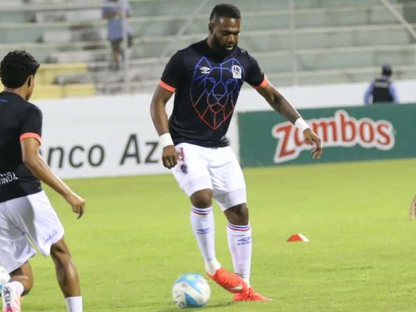 Jorge Benguché tuvo que salir del campo por lesión en el último partido del Olimpia.