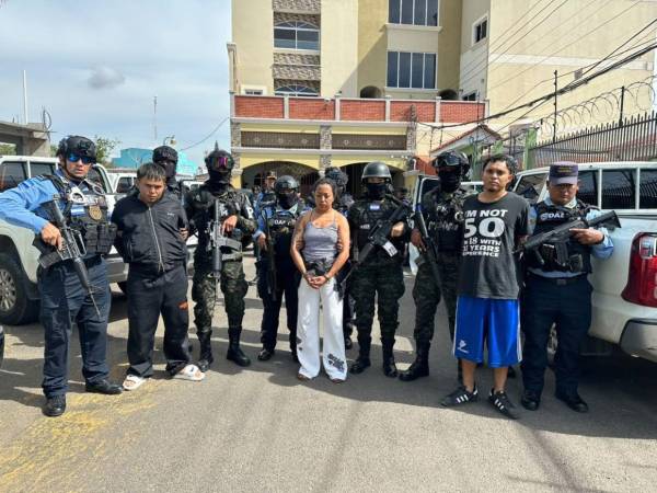 Los tres detenidos por distintas unidades de la Policía Nacional (PN) y de las Fuerzas Armadas de Honduras en el marco de las operaciones de la Agencias Nacional contra el Crimen.