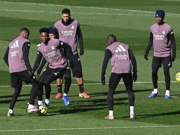 El Real Madrid se enfrenta ante Valencia donde buscará ganar para seguir en la disputa con el Barcelona.