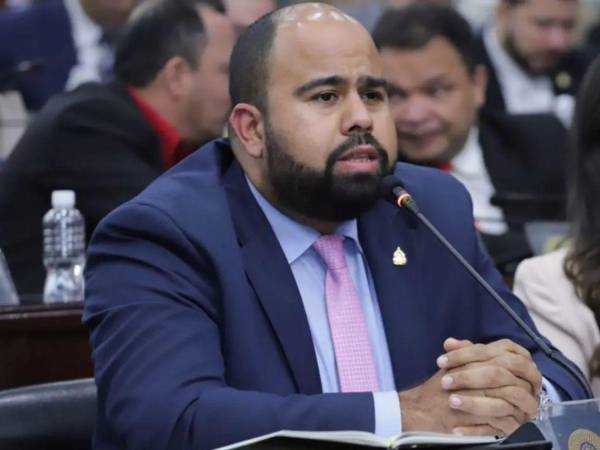 Rafael Sarmiento, diputado del partido Libertad y Refundación (Libre).