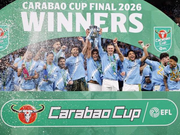 El Machester City consiguió su primer título de la temporada, ahora quiere ir por la Premier League.