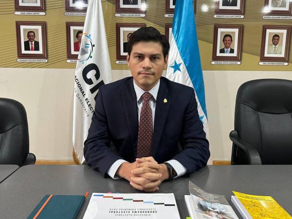 Marlon Ochoa había dicho que no asistiría a reuniones de pleno por discrepancias en la adjudicación del TREP.