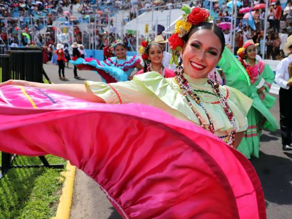 Cada 15 de septiembre el color, la música y el sentimiento de patriotismo desfilan en compañía del pueblo que exalta su historia, su cultura y su identidad.