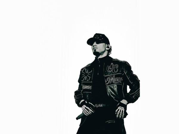 Omar Courtz llega por primera vez a Honduras este jueves 30 de octubre directo al escenario del Coliseo Nacional de Ingenieros para encender al público con su ritmo, energía y sonadas colaboraciones.