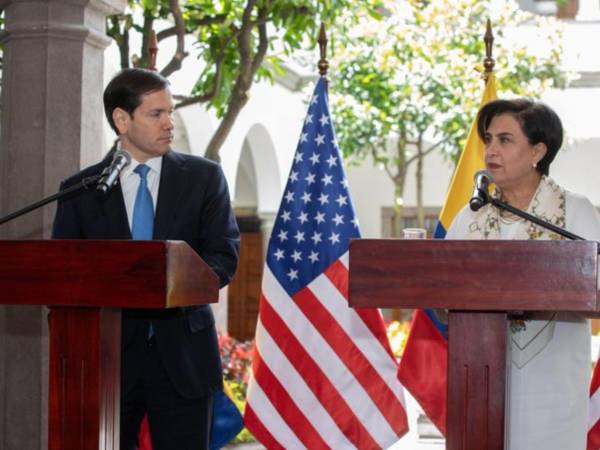 La visita de Rubio se produce en mitad de una escalada de tensiones entre las autoridades de Estados Unidos y Venezuela.