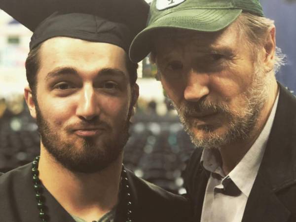 Mientras Liam Neeson ocupa titulares por su relación con la actriz Pamela Anderson, ha sido su hijo Daniel quien ha dado a la familia un motivo de celebración.