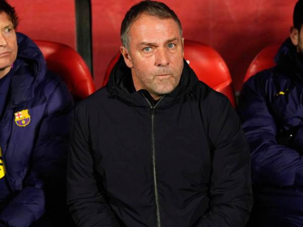 Hansi Flick dio méritos al Girona por el triunfo y no quiso hacer mención del arbitraje