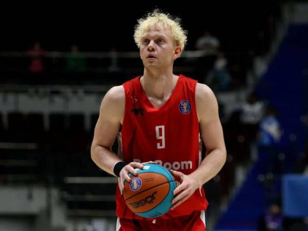 El jugador de baloncesto ruso Danil Kasatkin, detenido en junio en el aeropuerto Charles de Gaulle de París.