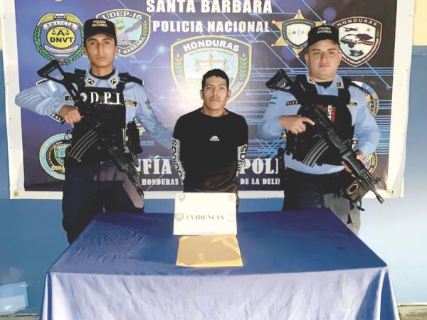 El jornalero José Elder Hernández Ramos, según las autoridades policiales, es identificado por los testigos como la persona que disparó al carro donde iba el niño Arnol Caleb Hernández.