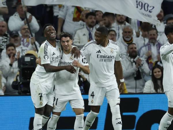 Vini anotó doblete en la exhibición merengue.