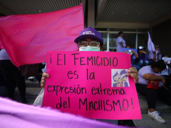 Las mujeres se han convertido en víctimas de la criminalidad en diferentes regiones del territorio nacional y demandan que se apliquen medidas para prevenir las muertes violentas de las féminas.