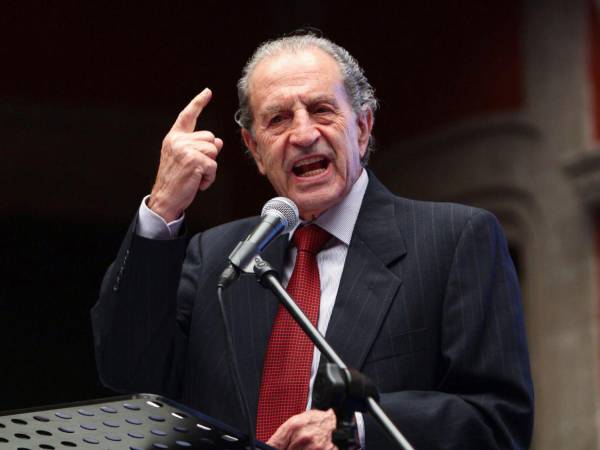 Borja, fundador y líder histórico de la Izquierda Democrática, referente de la socialdemocracia ecuatoriana, fue un férreo defensor de la integración latinoamericana y el respeto a la soberanía nacional.