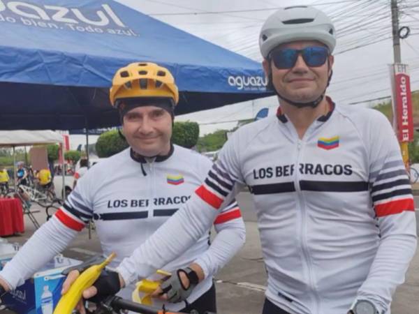 Los dos ciclistas se mostraron entusiasmados por competir un año más.