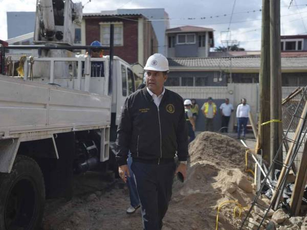 La AMDC avanza con los trabajos para habilitar cinco pozos en La Satélite.