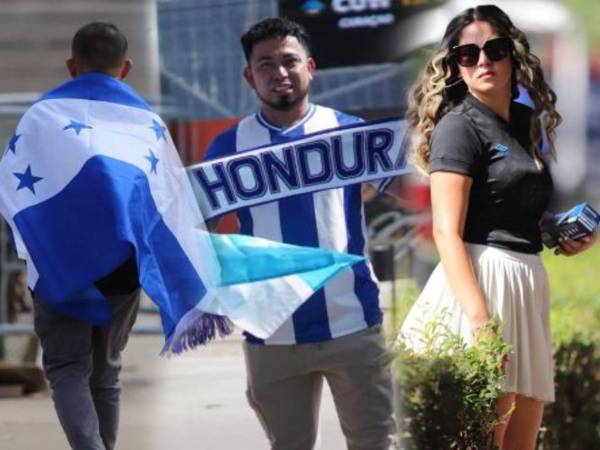 La aficion hondureña se hace sentir desde la previa del juego ante El Salvador por la Copa Oro en el Shell Energy Stadium de Houston, Texas.