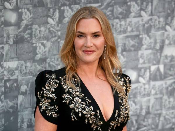 Durante un episodio reciente del podcast Team Deakins, Kate Winslet se refirió a su trabajo en Heavenly Creatures, el thriller dramático de 1994 dirigido por Peter Jackson y coprotagonizado por Melanie Lynskey. Al abordar la construcción de Julieta, el personaje que interpretó, la actriz explicó qué elementos personales le permitieron comprender la intensidad emocional que atraviesa la historia.